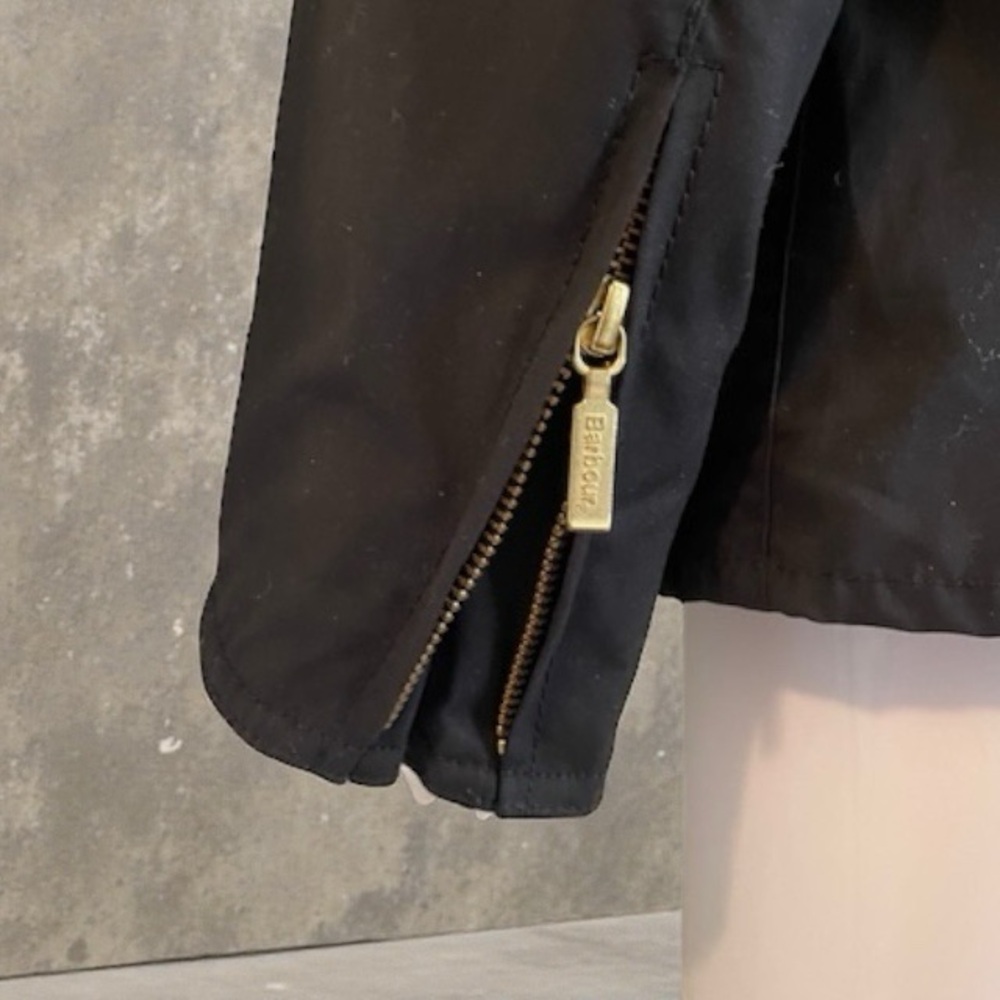 Barbour Black Utility Jacket for Women - Picture 7 of 10